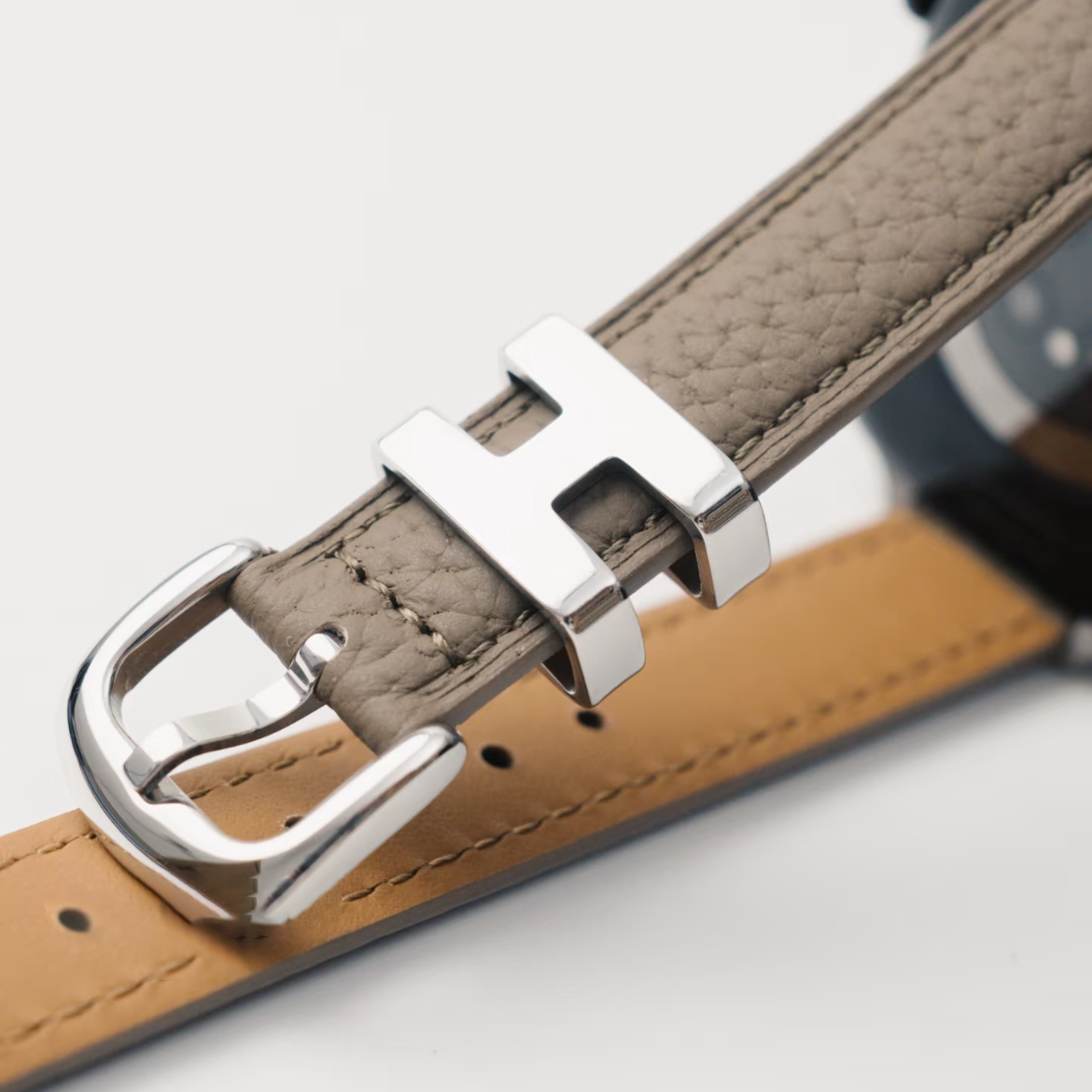 Luxurious Leather Band Pro
