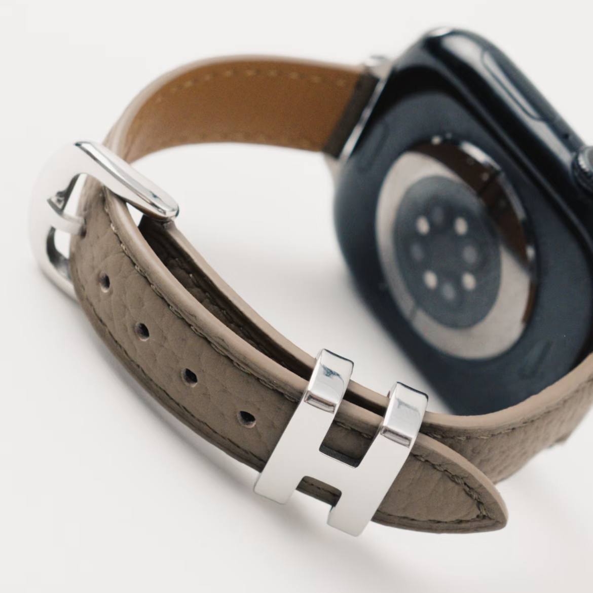Luxurious Leather Band Pro