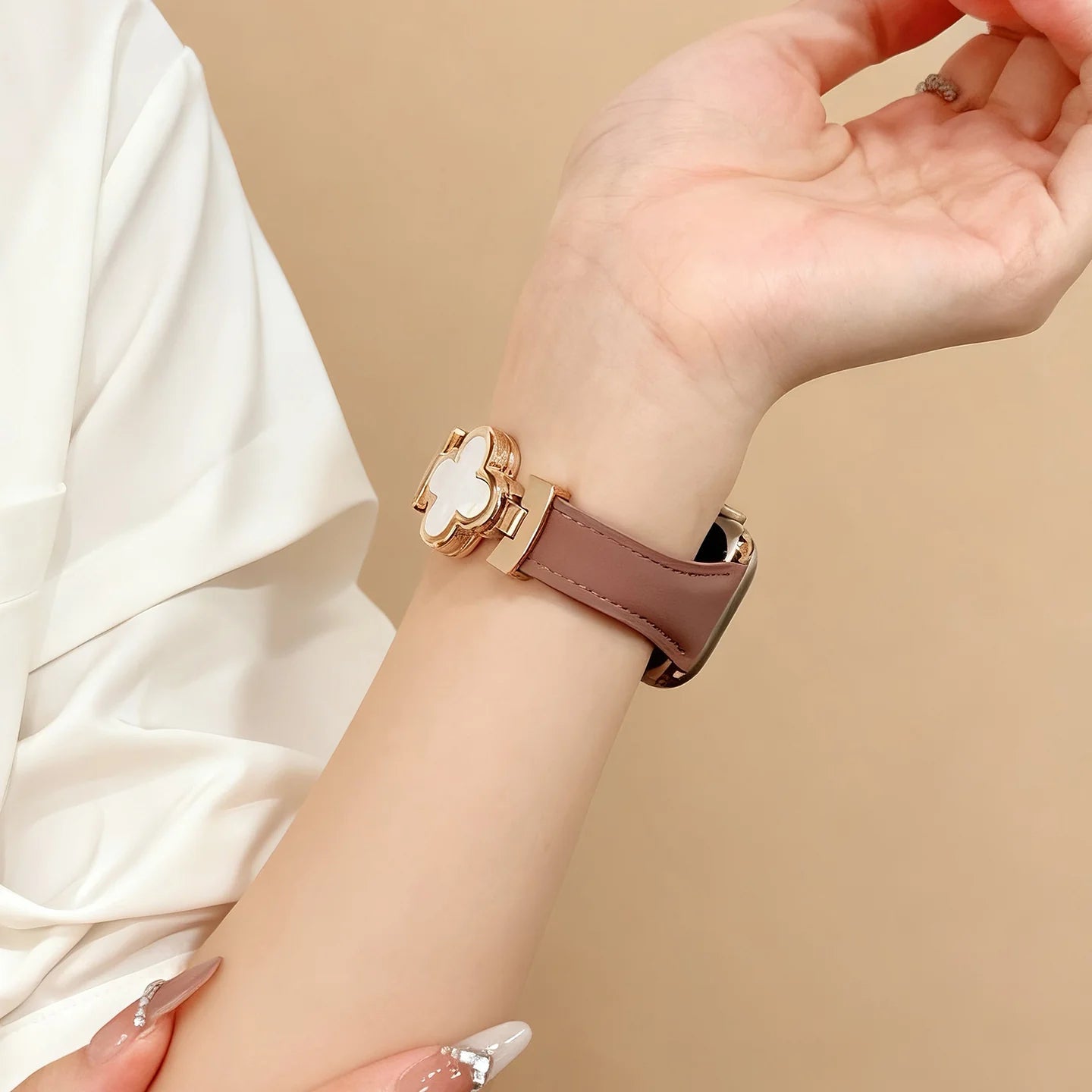Lucky Flower Leather Strap For Apple Watch