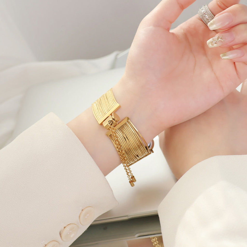 Boho Metallic Tassel Bracelet