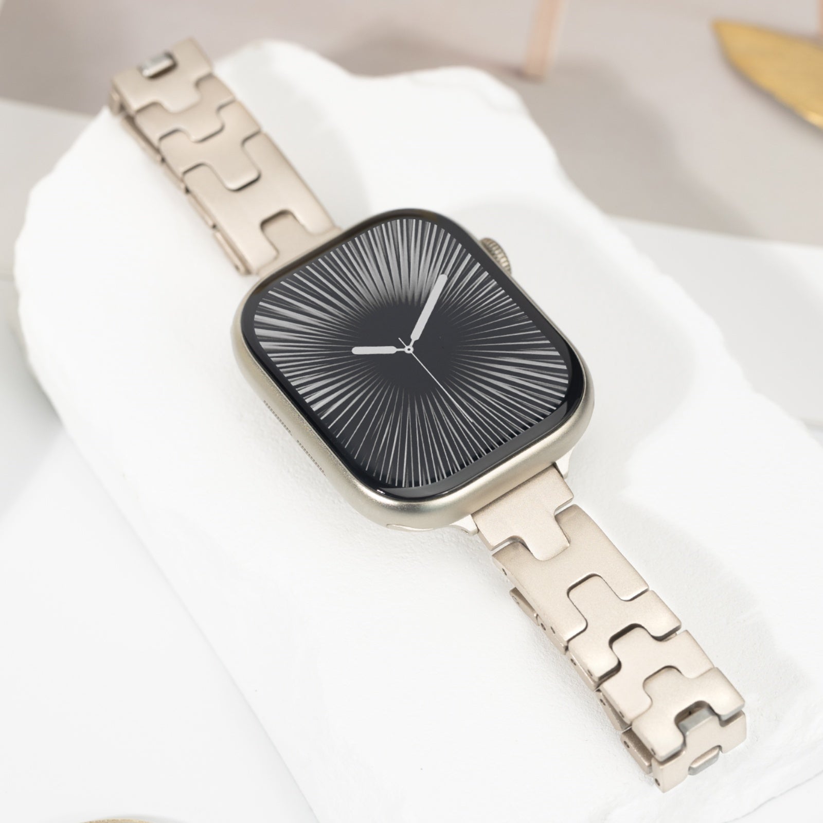 H Link Bracelet