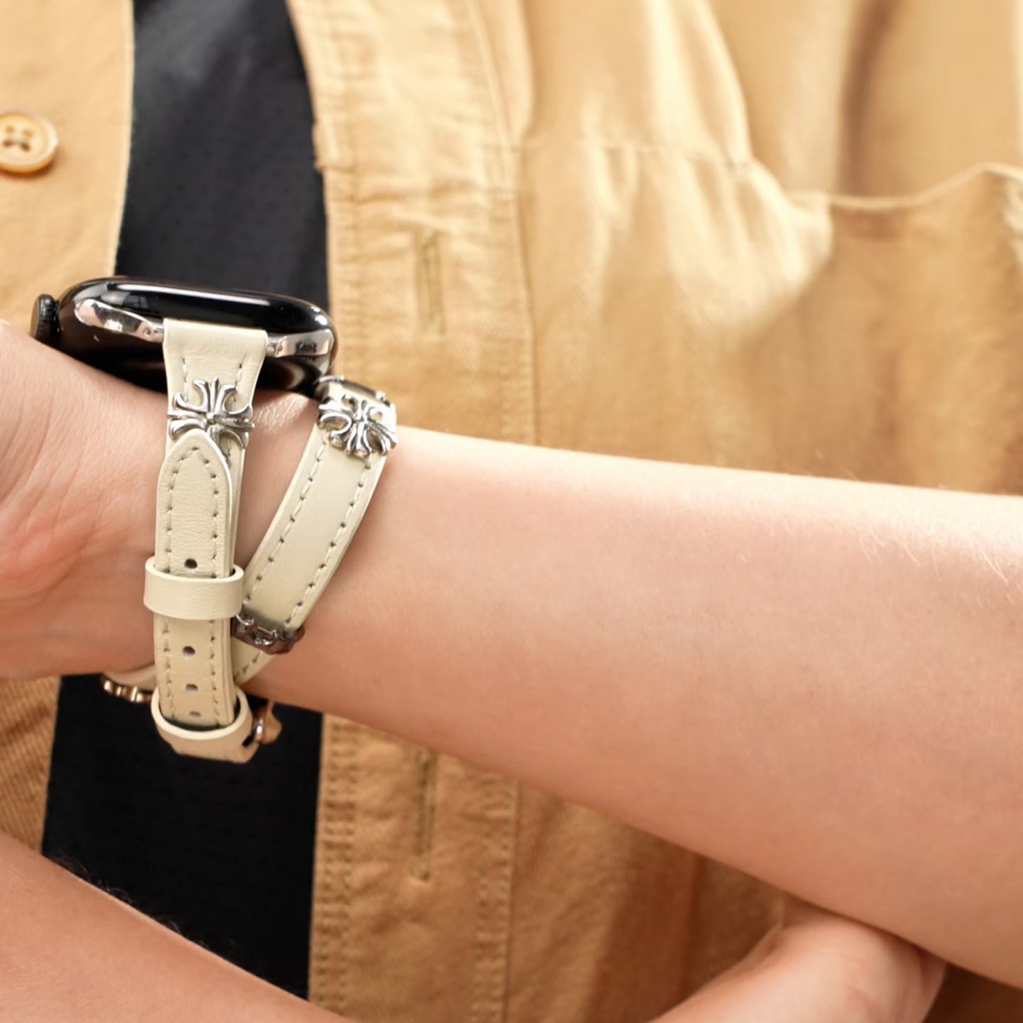 Vintage Cross Rivet Double Tour Bracelet