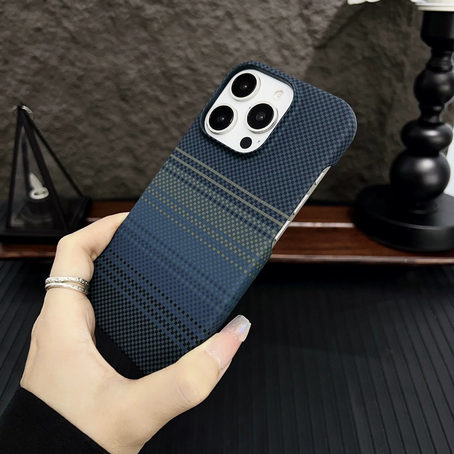 Magnetic Kevlar Carbon Fiber Pattern Case For iPhone