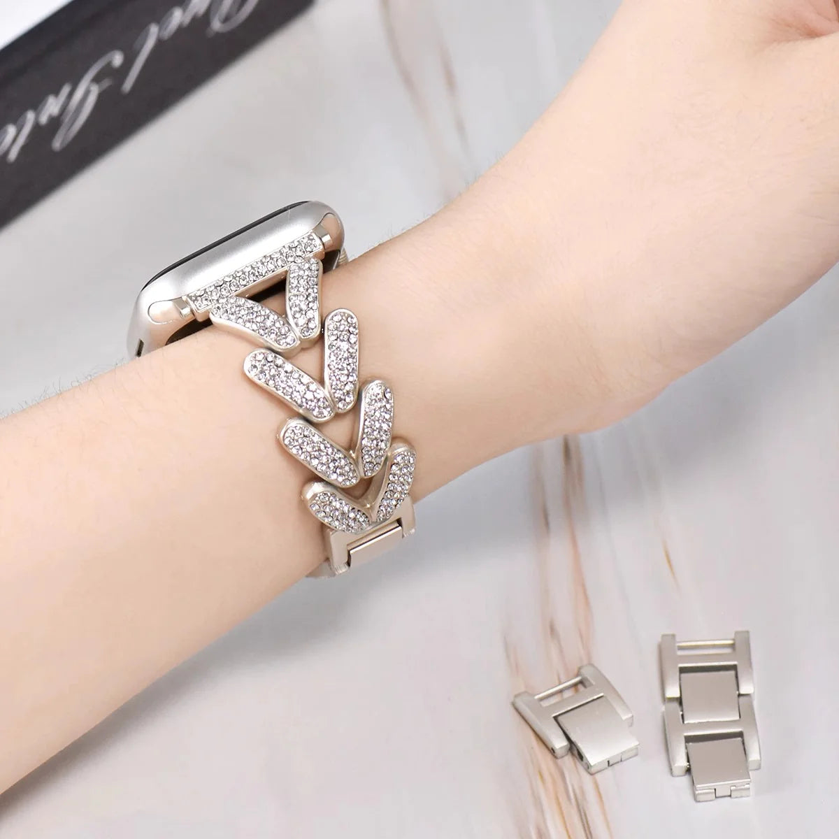 Heart-Shaped Link Bracelet for Apple Watch