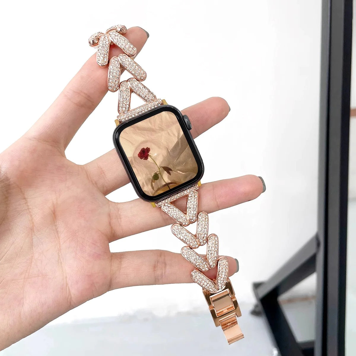 Heart-Shaped Link Bracelet for Apple Watch