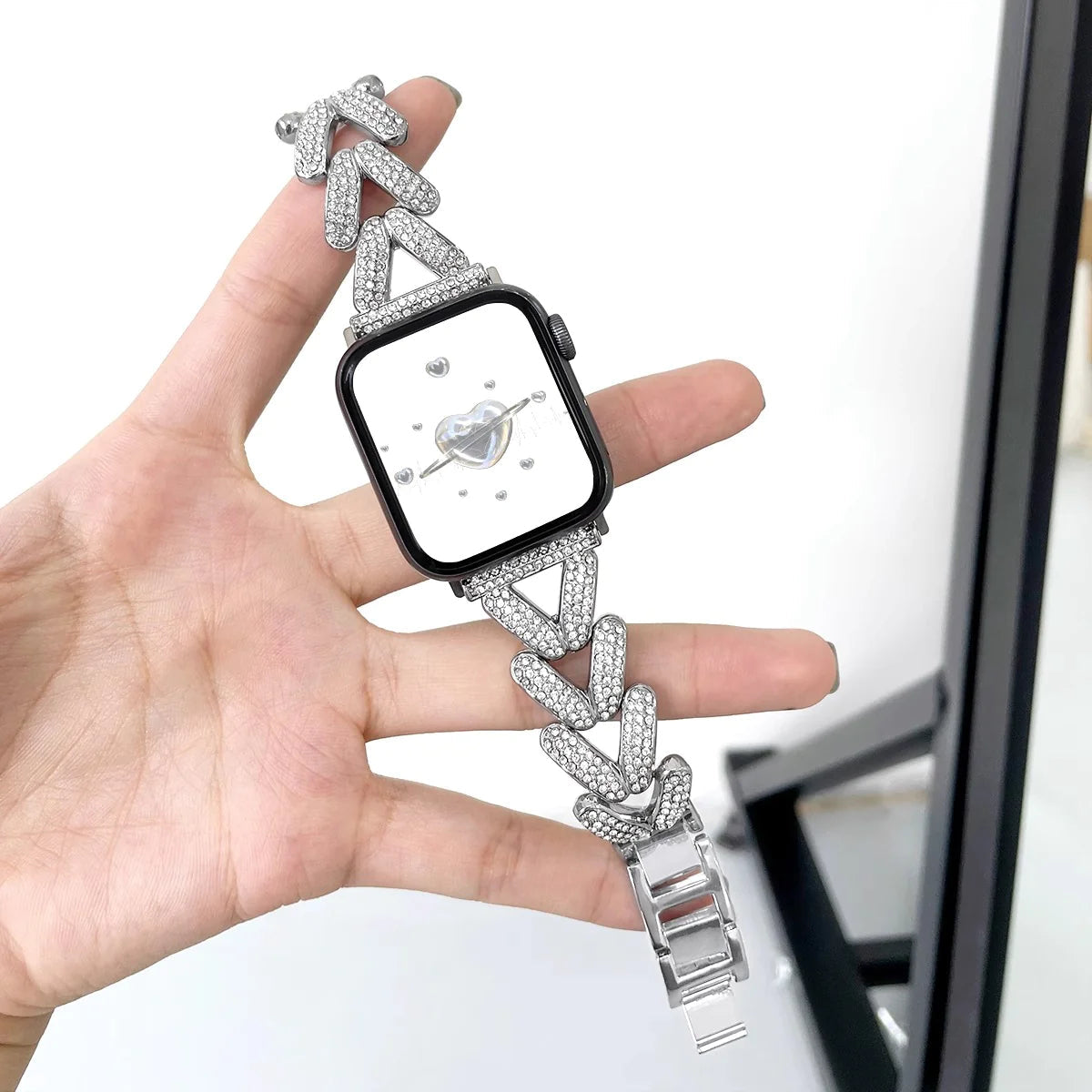 Heart-Shaped Link Bracelet for Apple Watch